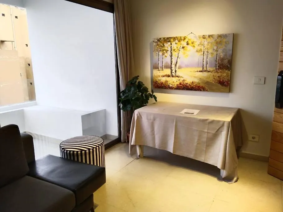 Harbor Nest 2-Br In Ashrafieh Apartment Beirut 0*,  Lebanon